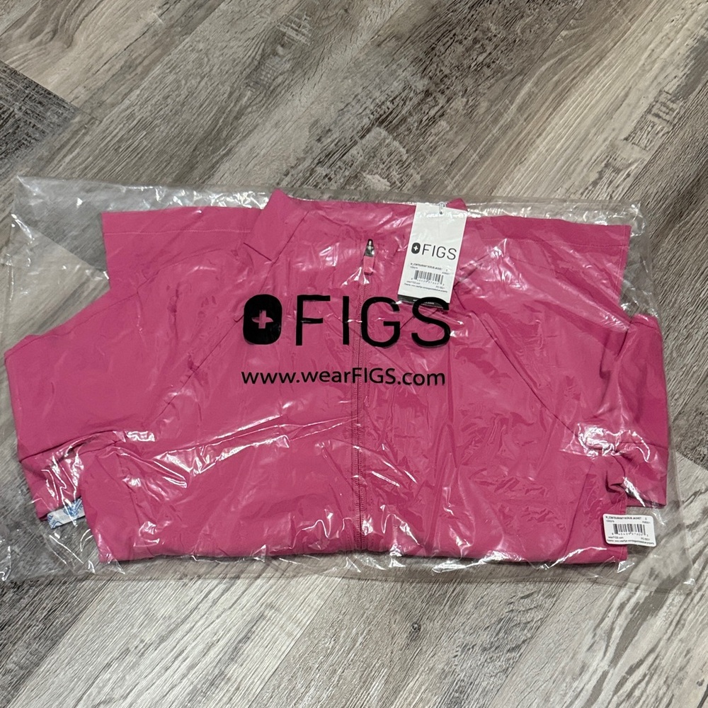 Figs contourknit scrub jacket fing pink small